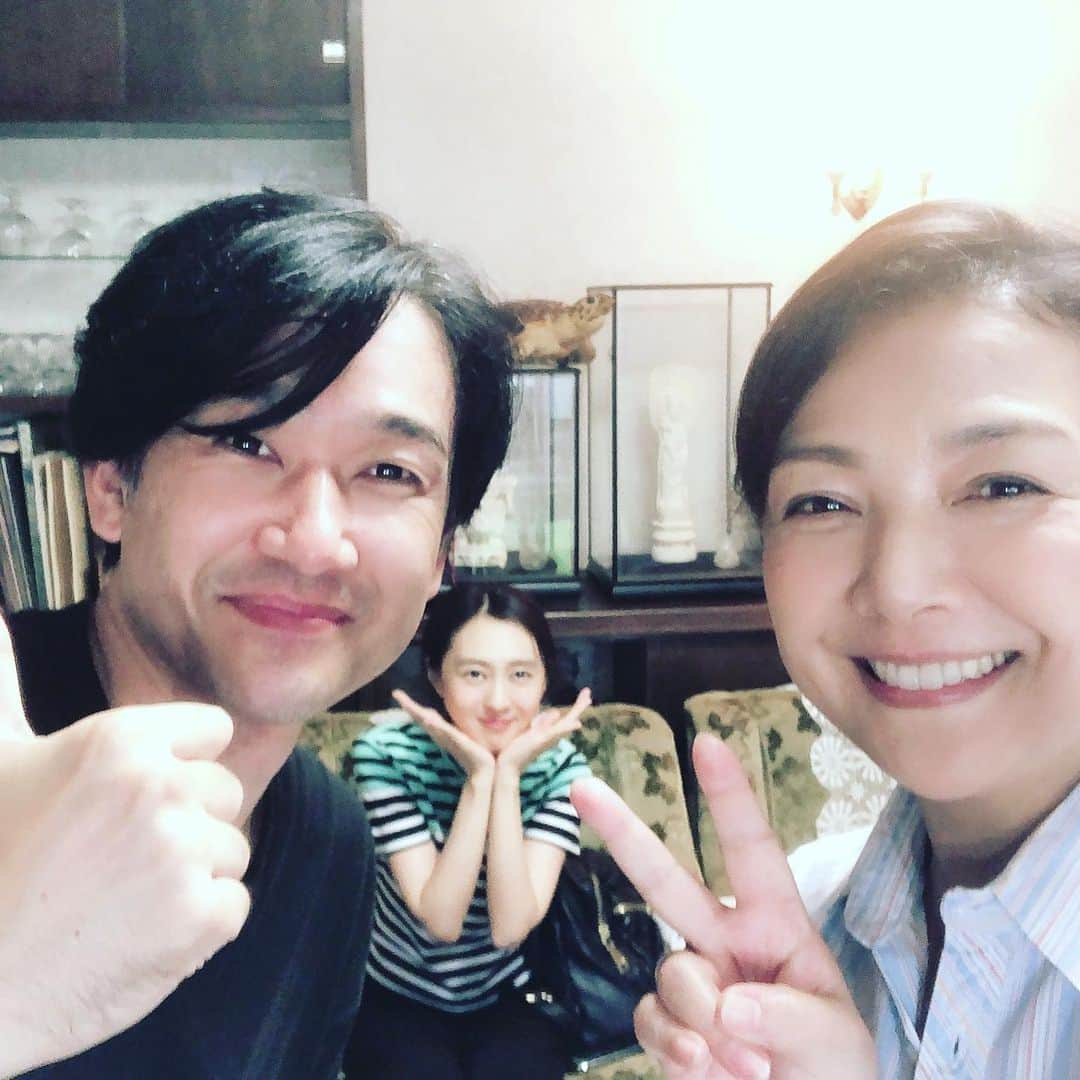 原日出子さんのインスタグラム写真 - (原日出子Instagram)「映画「ガチ星」で主演された 安部賢一さんと再会💖 こんなに早く共演が叶うとは❣️ 嬉しい出来事でした😊 #映画ロケ #夏至るころ #池田エライザ監督  #安部賢一  #原日出子」8月27日 18時06分 - hara_hideko