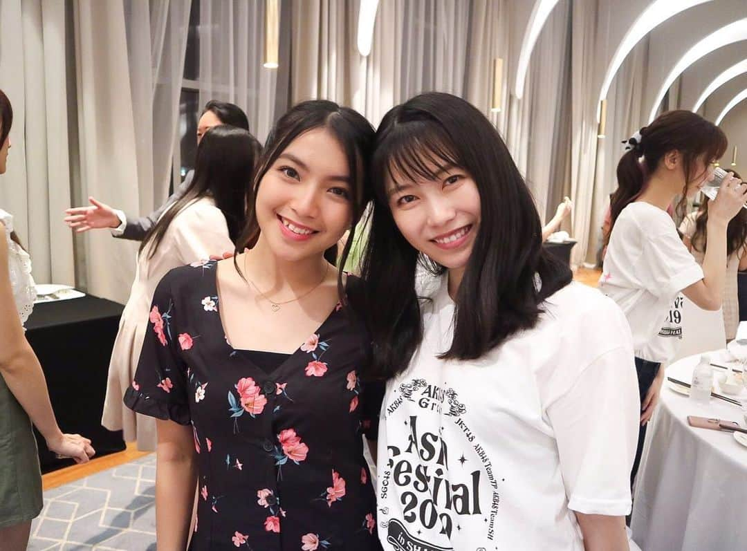 シャニア・グラシアさんのインスタグラム写真 - (シャニア・グラシアInstagram)「24/08/19 . 48Family❣️ . It was a very precious day with sister groups from all over the world in AKB48 Group Asia Festival. We had so much fun in Shanghai🥰  谢谢! ありがとうございます! ขอบคุณค่ะ Terimakasih! . [Swipe⬅️⬅️] . #AKB48GroupAsiaFestival #48GAsiaFes  #AKB48 #JKT48 #BNK48 #MNL48 #SGO48 #AKB48teamTP #AKB48teamSH」8月27日 18時10分 - jkt48gracia