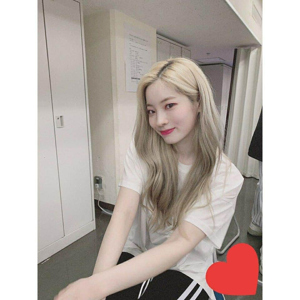 TWICEさんのインスタグラム写真 - (TWICEInstagram)「모모언니가 찍어준📷❣️」8月27日 18時25分 - twicetagram