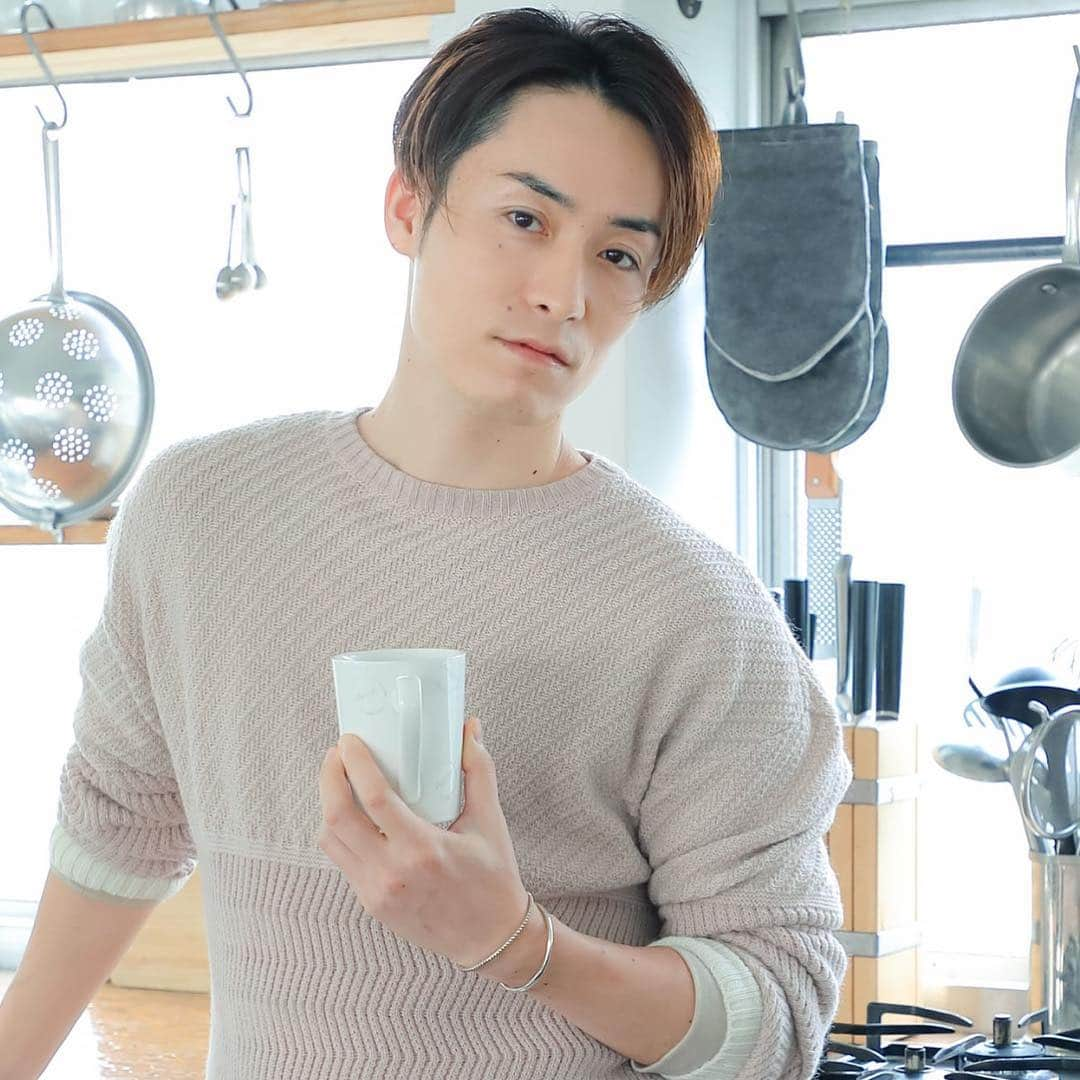 steady.さんのインスタグラム写真 - (steady.Instagram)「ローソンとAMAZING COFFEEのコラボ、もうチェックしましたか？ 発売中のsteady.9月号EXILE THE SECOND連載にはTETSUYAさんが登場しています💕💕コーヒーにまつわるお話を色々お伺いしました！ぜひチェックを～😉✨ @exile_tetsuya_epi #steady #second #セカステ #exilethesecond #exiletetsuya #横須賀 #amazingcoffee #雑誌ステディ」8月27日 18時48分 - steady_tkj