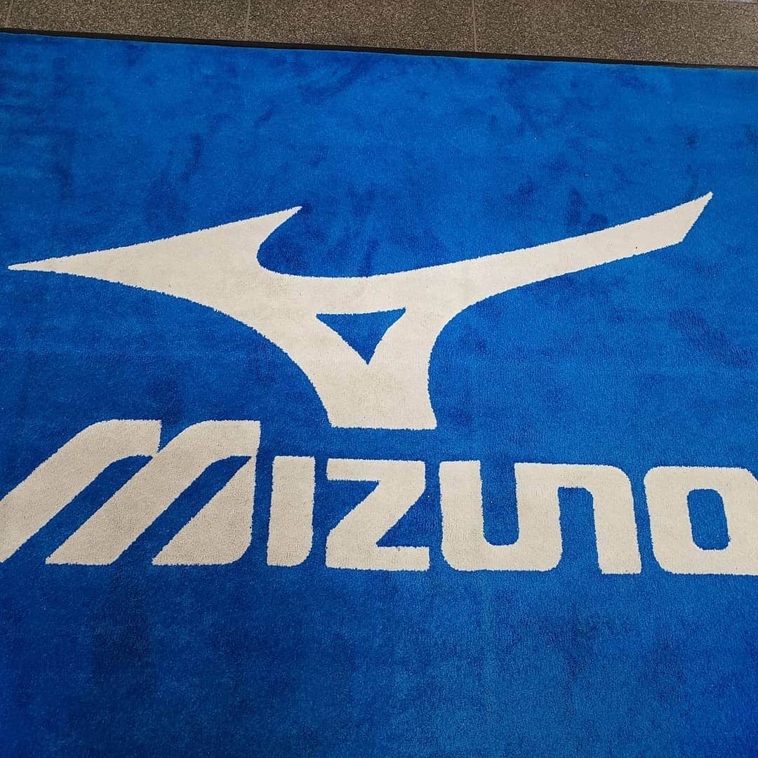 Noito Donaireさんのインスタグラム写真 - (Noito DonaireInstagram)「Thank you so much to my Mizuno family.  You have believed in me and had been in my corner for many years. I appreciate your support. . . #mizuno #boxing #boxer #worldchampion #japan #philippines #ringstarsports #wbss #tokyo」8月27日 19時08分 - nonitodonaire