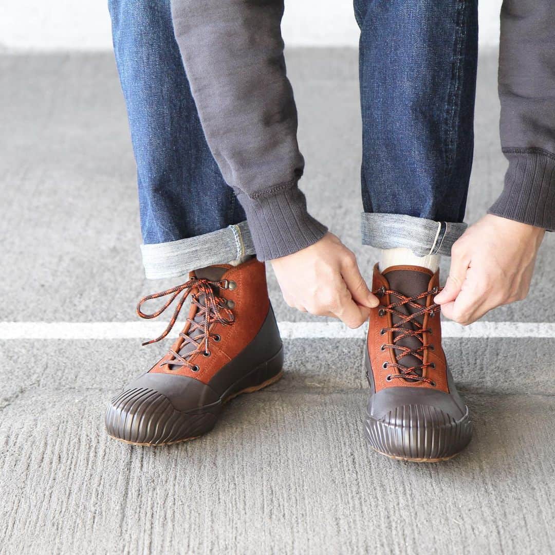 MOONSTARのインスタグラム：「ALWEATHER MT / REDBROWN #moonstar #finevulcanized #alweathermt #madeinkurume」