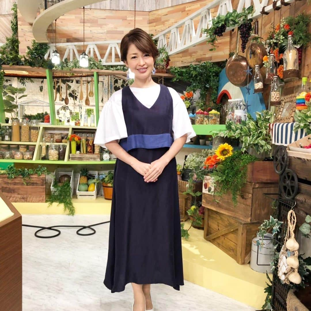 松丸友紀さんのインスタグラム写真 - (松丸友紀Instagram)「今日のよじごじもお二人のおかげで楽しく和気あいあいとした雰囲気でお届けできました✨✨ 皆さま今日もお疲れ様でした🌻✨✨ #よじごじdays #上地雄輔さん #谷田部俊さん #大島麻衣さん #池谷実悠アナ #水上バス乗り継ぎの旅 #逆再生 #最後の鈍臭いわたし #blackmouton」8月27日 20時49分 - yuki_matsumaru