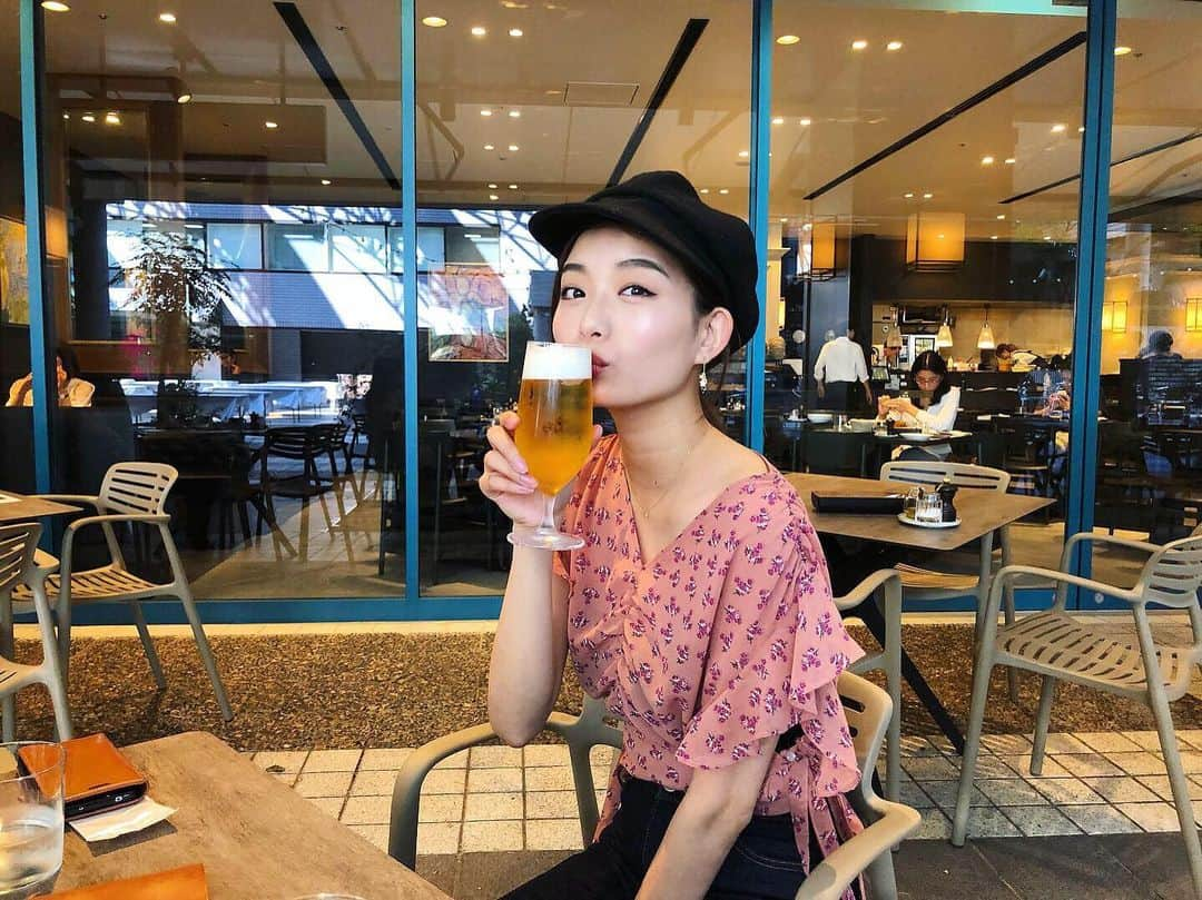 蜂谷晏海さんのインスタグラム写真 - (蜂谷晏海Instagram)「🐵？🐸？🍺？💋？ #ぷはあみら#乾杯#ビールで乾杯 #ビール女子#ビール大好き #はちやとお疲れ様ビール#はちやと乾杯 #とりあえずビール#とりあえずビールの復活を求めて#お酒は２０歳になってから」8月27日 20時53分 - hachiyaami