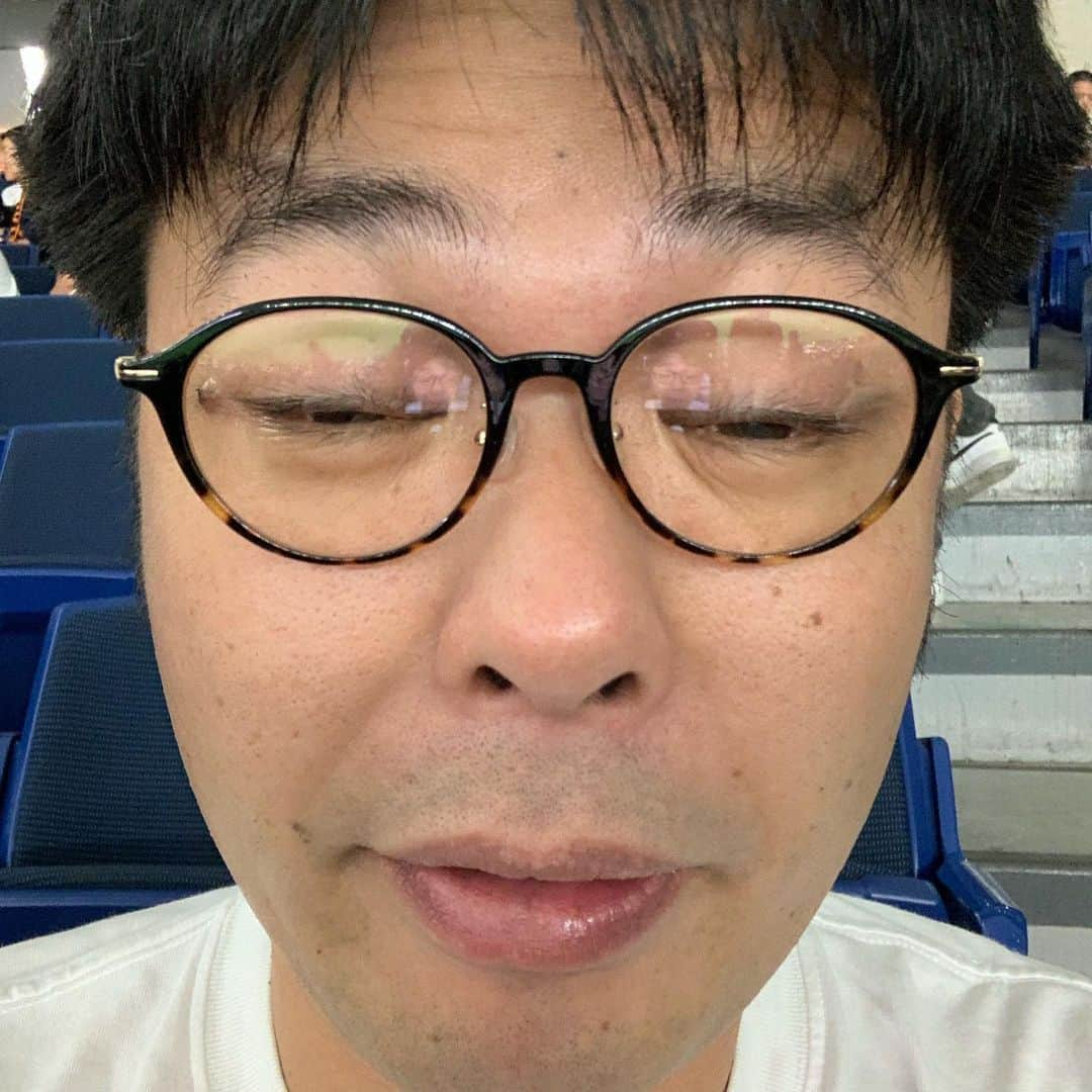 西川晃啓さんのインスタグラム写真 - (西川晃啓Instagram)「勝たない気絶  観戦しに行くとやっぱり勝たないから気絶  #あるある探検隊#レギュラー#気絶#気絶の日々#ギャグ#東京ドーム#広島#巨人#勝てない#打てない#ジョンソン#何回#負ける#もし#優勝#クライマックス#負ける#あーあ」8月27日 21時20分 - kizetu