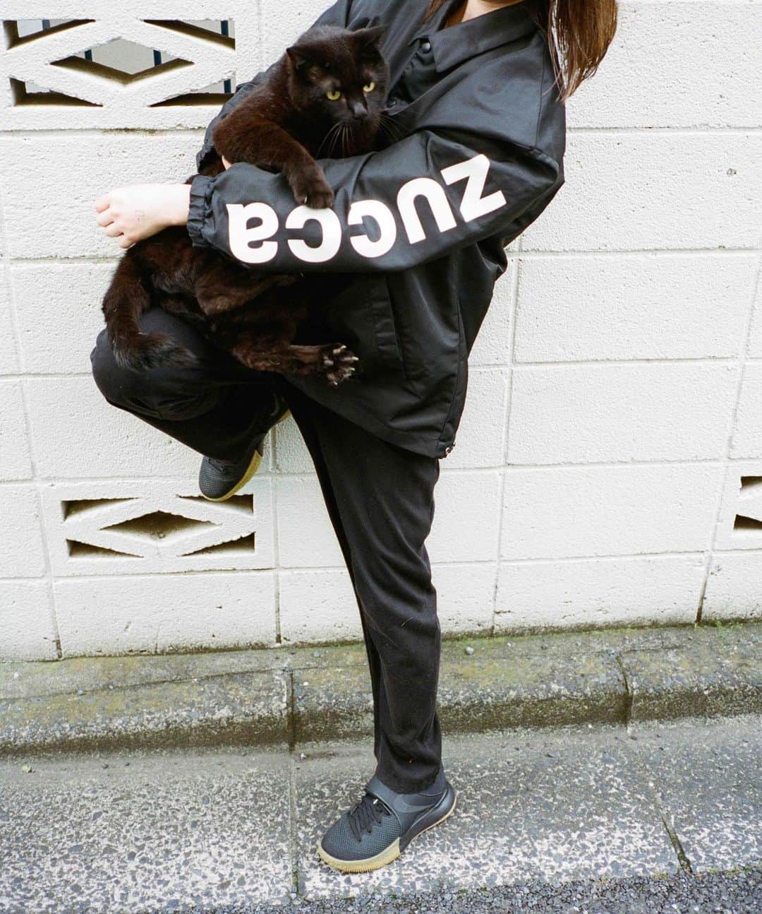 小谷実由さんのインスタグラム写真 - (小谷実由Instagram)「zuccaとおはぎ。黒はかっこいいのよ。 #omiyutsurun」8月27日 21時18分 - omiyuno