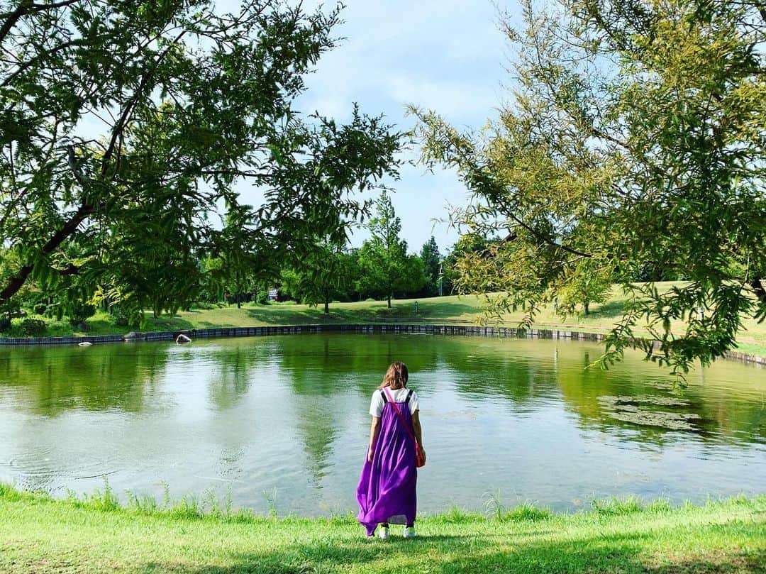 坂本遥奈さんのインスタグラム写真 - (坂本遥奈Instagram)「この池を見て私は何を思ったでしょーか🤓」8月27日 21時39分 - haruna_sakamoto_official