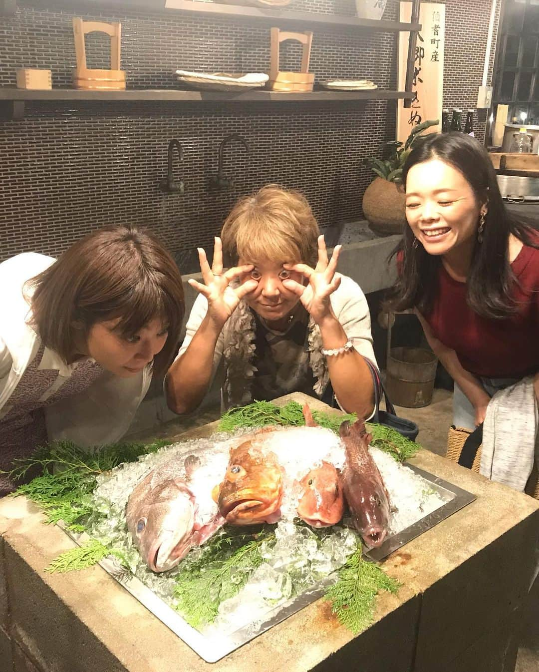 川原由維さんのインスタグラム写真 - (川原由維Instagram)「ただいま、鳥取です❣️ 明日から、ステップツアー「山陰合同銀行Duoカード」ラウンドレポーターをやらせていただきます‼️ 今日は、コースチェックと、選手インタビューをしました。  会場の「大山平原GC」は、グリーンのめがきつくて、グリーン上が勝負の鍵🔑になりますね！  今回解説は、「藤井かすみさん❣️」 実況「小西綾子さん❣️」 かすみさんは、いつも楽しい🤣  3日間お天気が心配されますが、良いトーナメントに出来るようにスタッフさんと頑張ります！  明日朝8時からスカイAにて生放送です！ ぜひご覧ください☺️ 明日は5時30分出発だから、早く寝なきゃ🤣  #ゴルフ#ゴルフ女子#女子プロゴルフ#ステップアップツアー#スカイA#鳥取県」8月27日 21時55分 - yui5520