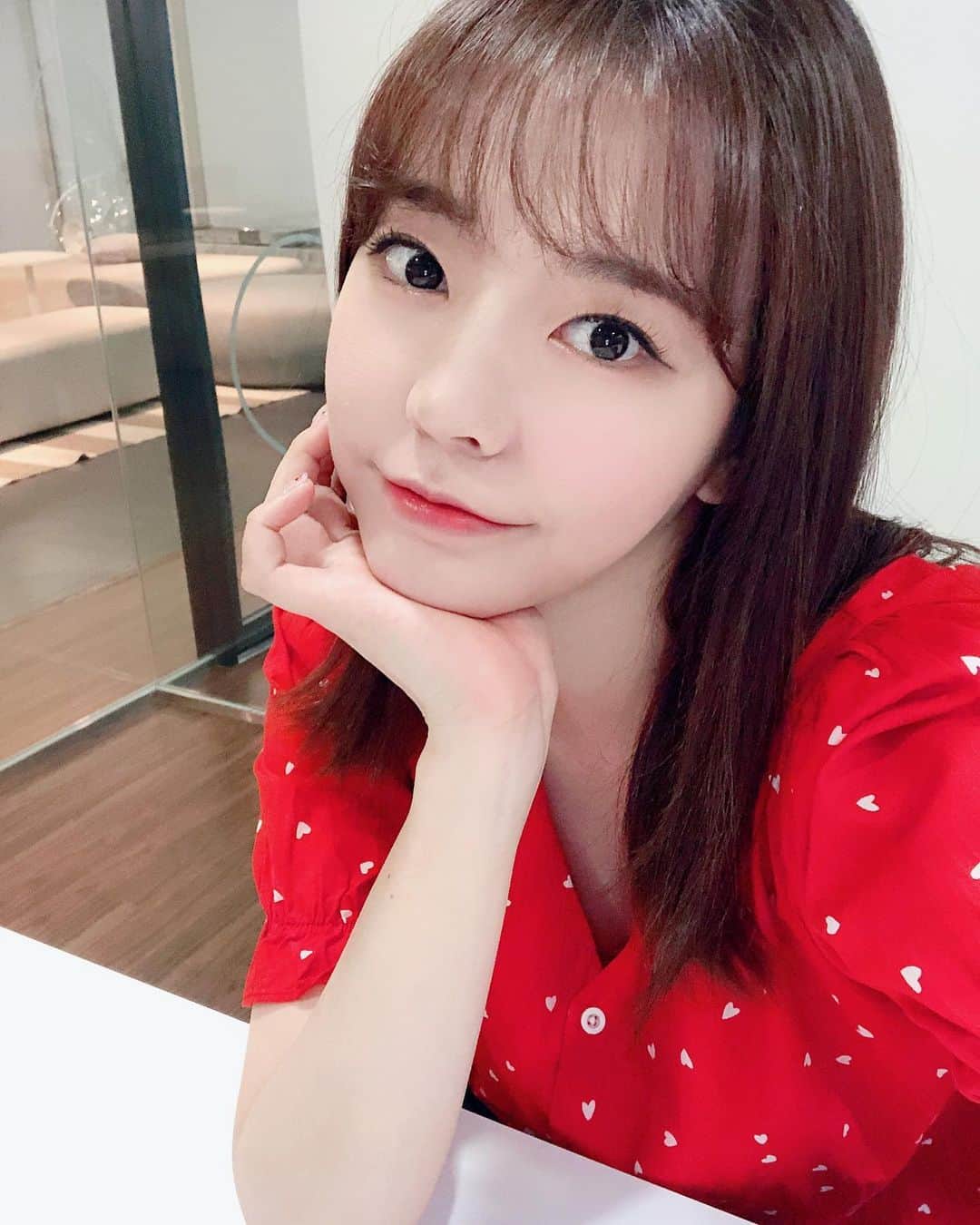 サニー のインスタグラム：「벌칙 이행중!!!!!!! 그동안 고마웠어요 #슈퍼아이돌리그시즌4」
