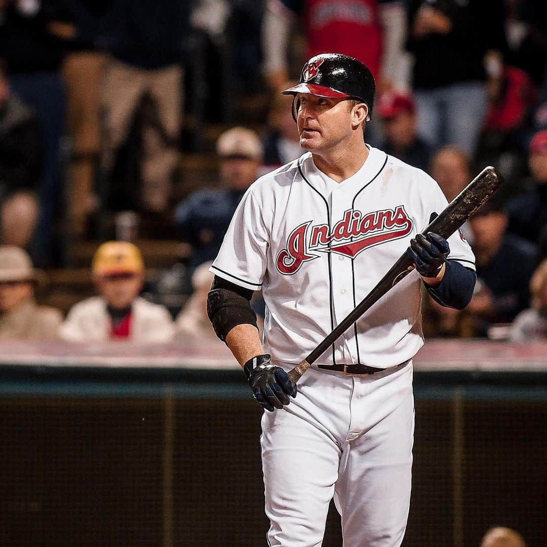 クリーブランド・インディアンスさんのインスタグラム写真 - (クリーブランド・インディアンスInstagram)「Join us in wishing a happy 49th birthday to Hall Of Famer Jim Thome! 🎉🎈」8月28日 0時45分 - cleguardians