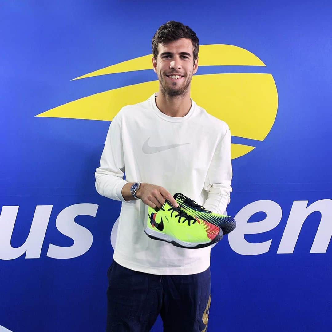 カレン・ハチャノフのインスタグラム：「Thank you @Nikecourt for allowing my imagination to run wild with my @FCBarcelona inspired shoe. Now I will always have a bit of Barca with me. #Nike #USOpen #FCBarcelona」