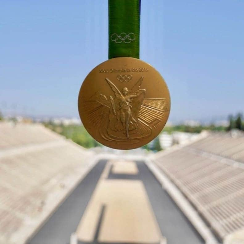 オリンピックさんのインスタグラム写真 - (オリンピックInstagram)「🥇🇬🇷 @adam_peaty @fina1908 @teamgb #Repost • • • Decided to bring my Olympic Gold to the OG Stadium. Big year ahead 📈🔥」8月28日 0時54分 - olympics