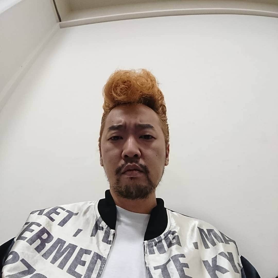 今井隆文のインスタグラム：「写真見返したら出てきた！ #全裸監督 2話のこの人、今井です！笑」