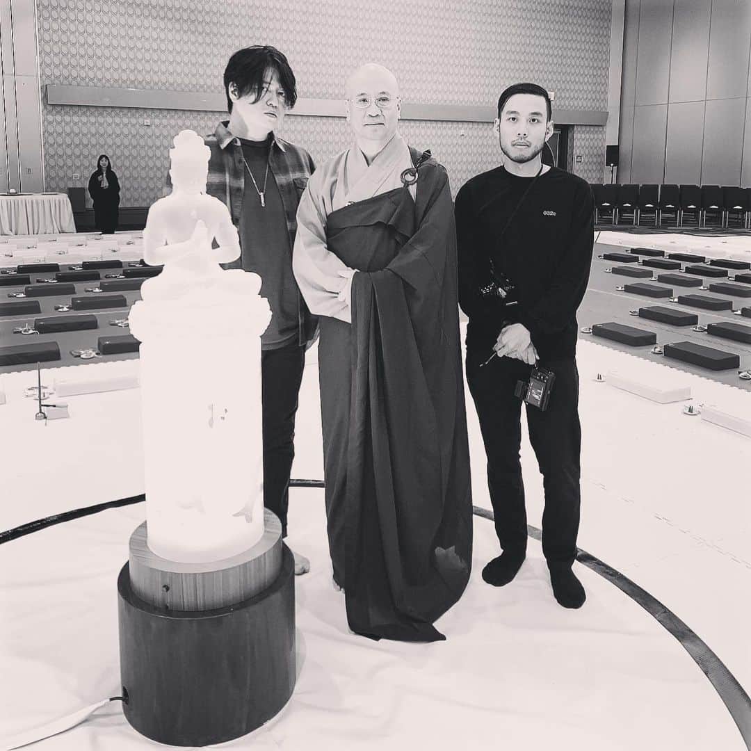 渋谷慶一郎のインスタグラム：「Master and my friend photographer,editor, curator @johnny_le from LA. Thank you 🙏」