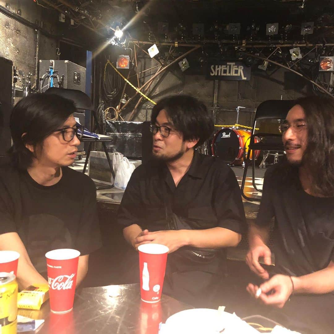 吉澤響のインスタグラム：「今日はラブリーサマーちゃん@下北沢shelter ええライブでした 今日のヒゲメガネたち 仲良い笑」