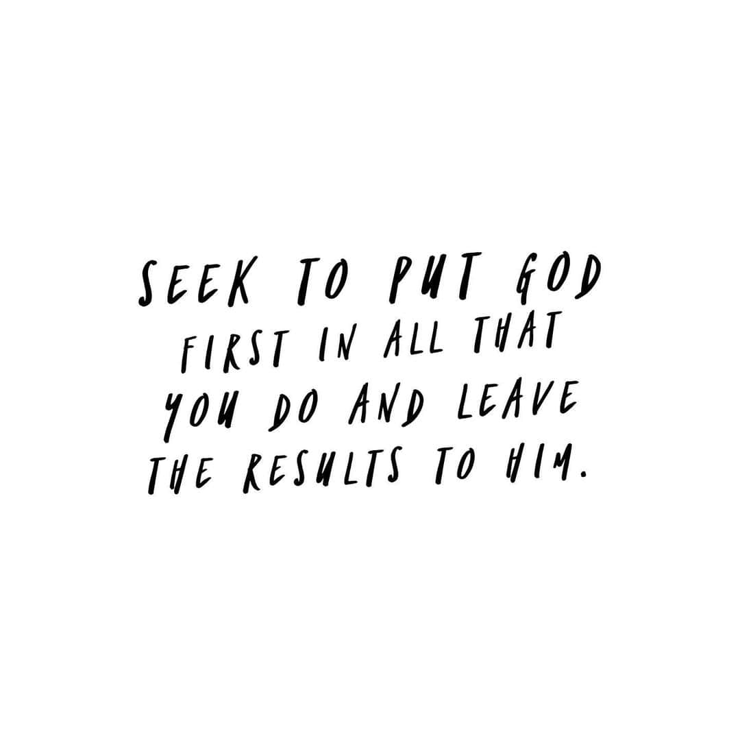 サマンサ・ドロークのインスタグラム：「Can I get an “amen” if you believe? #letgoletgod」