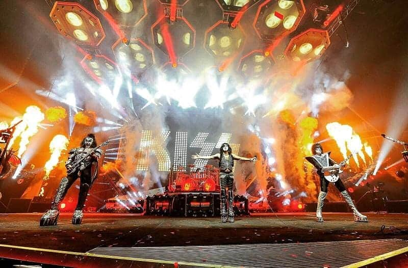 KISSさんのインスタグラム写真 - (KISSInstagram)「TONIGHT! #EndOfTheRoad World Tour visits @stjosephsamp at Lakeview in Syracuse, NY.」8月28日 3時06分 - kissonline