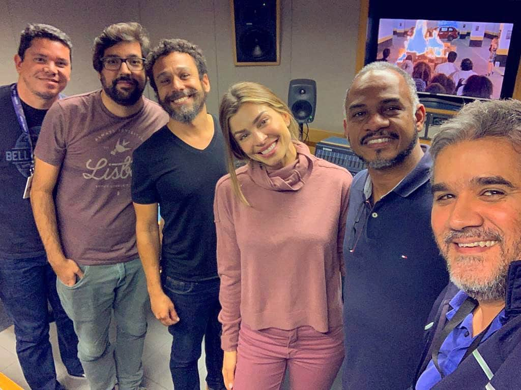 massaferaさんのインスタグラム写真 - (massaferaInstagram)「Momento visita : Os maravilhosos da edição e sonorização com nosso maestro Alexandre eles @rafa.oliveira.rj @paulo_thiago  @jldmonteiro @bpanno arrasam na nossa “Bom Sucesso” 👏🏼👏🏼😍」8月28日 3時23分 - massafera