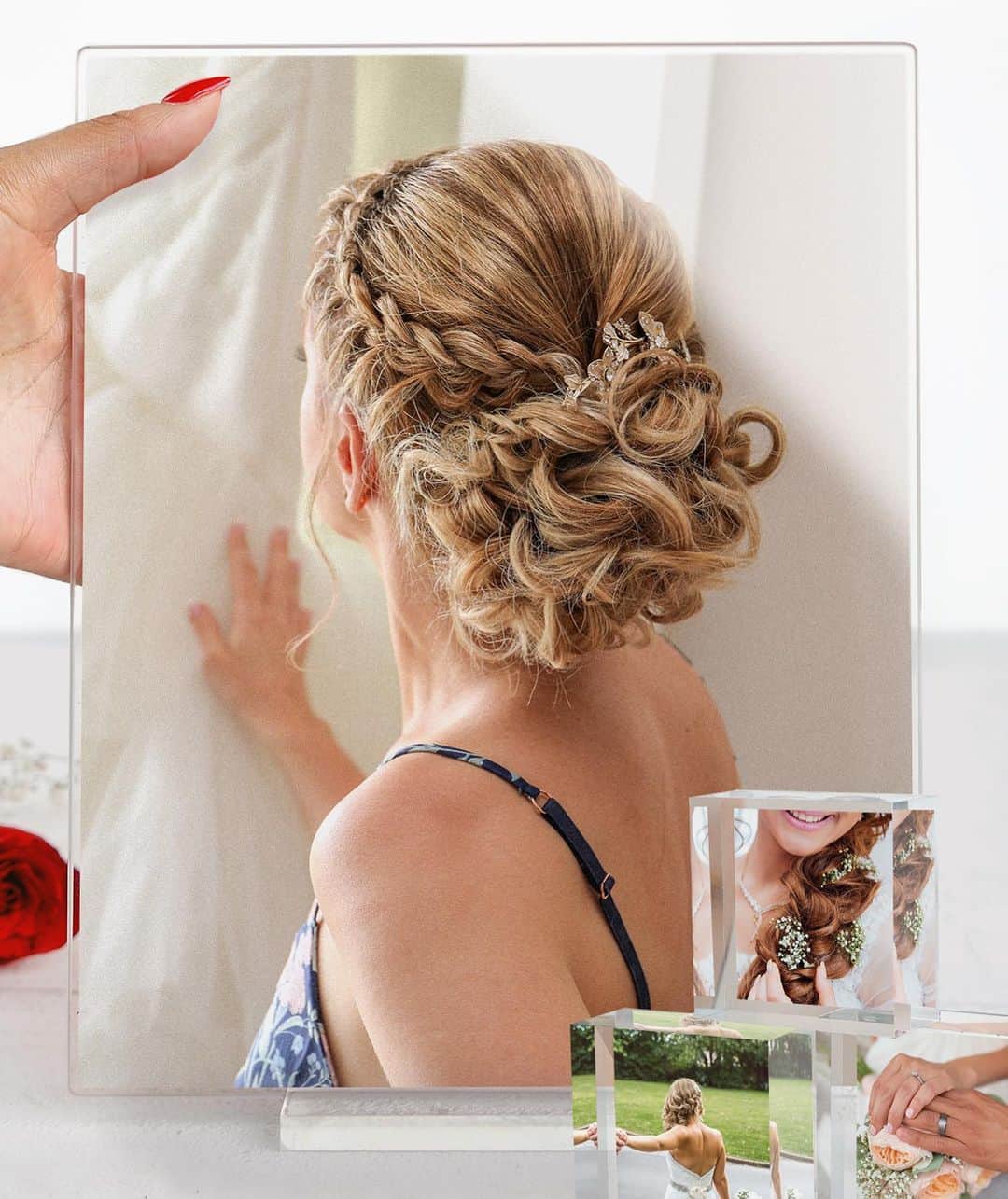 のインスタグラム：「still obsessing over our new photo gifts thanks to @myphoto. The perfect addition to our new apartments!! 🤗 we’ve teamed up with them and are offering 20% off your first order with the promo code photobraid20 ✨✨. Check out their page to see more of their amazing photo gifting options!!」