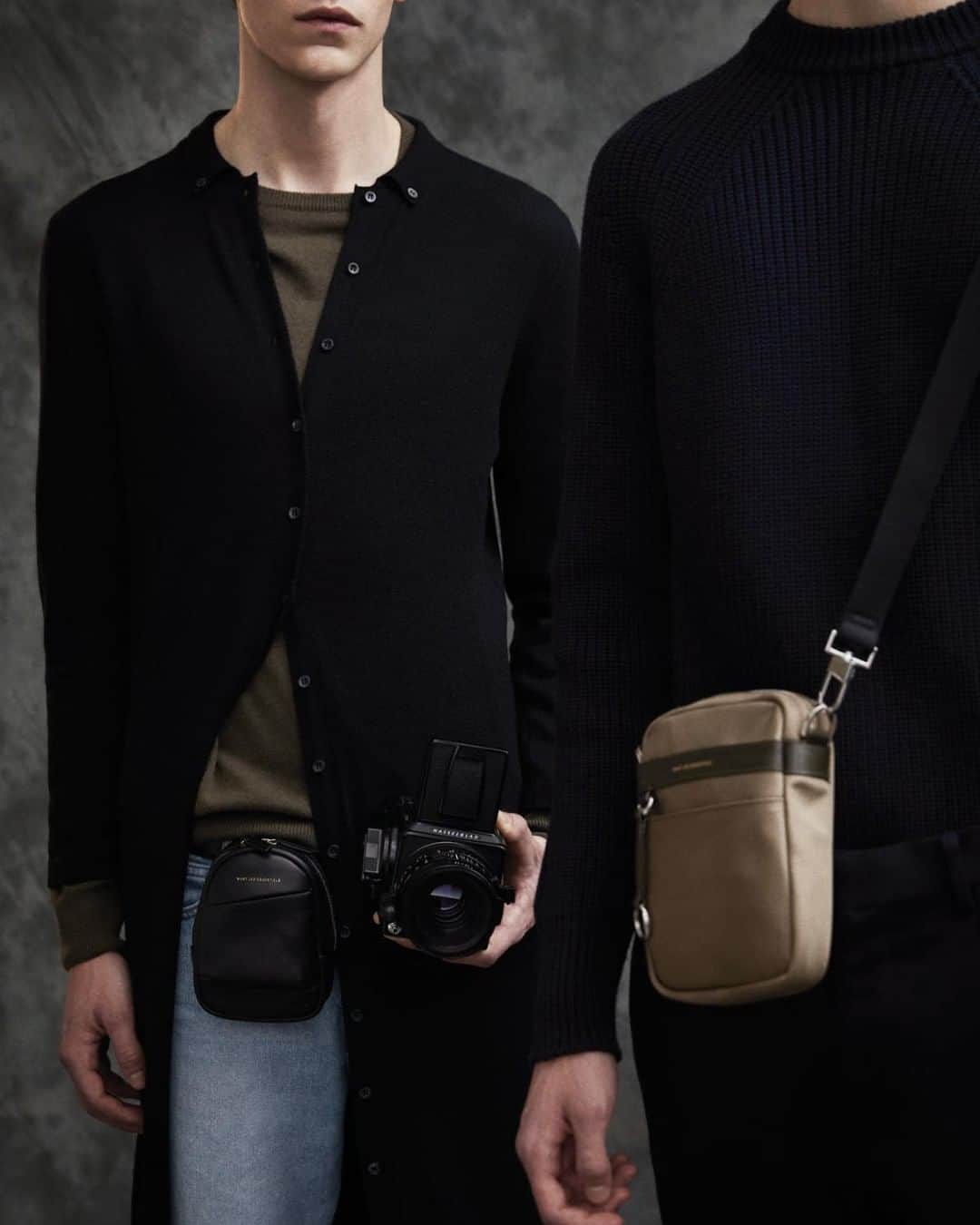 ウォントのインスタグラム：「New silhouettes are sophisticated and sculptural—new takes on waist packs and crossbody bags fuse heritage elements with modern and minimal forms. Discover our new collection (link in bio). #wantlesessentiels #worldofWANT #aw19 #newarrivals #design #accessories」
