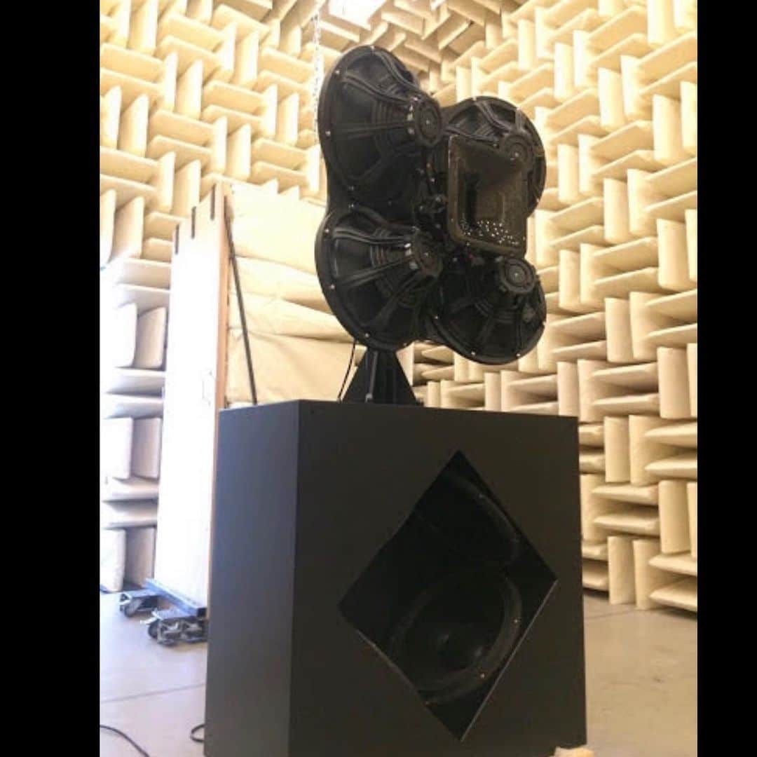 ジャスト・ブレイズさんのインスタグラム写真 - (ジャスト・ブレイズInstagram)「Introducing..the Reflector Audio Q1818 system!  Back in January I was finishing up the design  for my new room. Monitors were the last major thing we needed.  I had a short list of options, and coincidentally NAMM was coming up so I figured I would check them out there. A week or so later I was at the gate getting ready to leave to Anaheim and ran into an old engineer friend of mine who was also heading there. I’d mentioned my monitor search and he made me promise not to buy anything until after I checked out something he had back home. He texted me a picture of them while on the flight and all I could say to myself was “!!!!!” Visually they were like nothing I’d ever seen before.  As insane as the idea of a system with SIXTEEN 18 inch woofers and two 10 inch horns in my place seemed, if they sounded as crazy as they looked I had to get my hands on them.  A few weeks later I went and checked them out and was blown away. They were set up in a warehouse space full of metal and concrete and still sounded amazing! Needless to say, I put an order in shortly afterward.  The stereo imaging is great, and my mixes have been translating well across the board on different systems in ways I couldn’t achieve before. One of the things I love most is that whether I’m playing at super quiet volume, or house shaking levels, the image remains the same, which is no easy feat. Hearing sound without any cabinet artifacts like acoustic compression and distortion has been a powerful tool as well as an inspiring way to listen, even at low SPLs, really at ANY volume.  Another great feature is the fact that the DSP unit that serves as the system’s brain is internet connected via Ethernet, and all curve, preset, and tuning options can be created and edited remotely. No need for a tech to fly in to make adjustments anymore. They can make their adjustments from wherever they are and you can get right back to work.  Me / @richforever / @therealswizzz “Big Tyme” was the first project we mixed and mastered on this setup. Talk about a grand opening!  S/O @reflectoraudiousa. Do yourself and your ears a favor and check these out!  Oh yeah. Almost forgot. Jabba’s Palace is open for business!」8月28日 5時24分 - justblaze