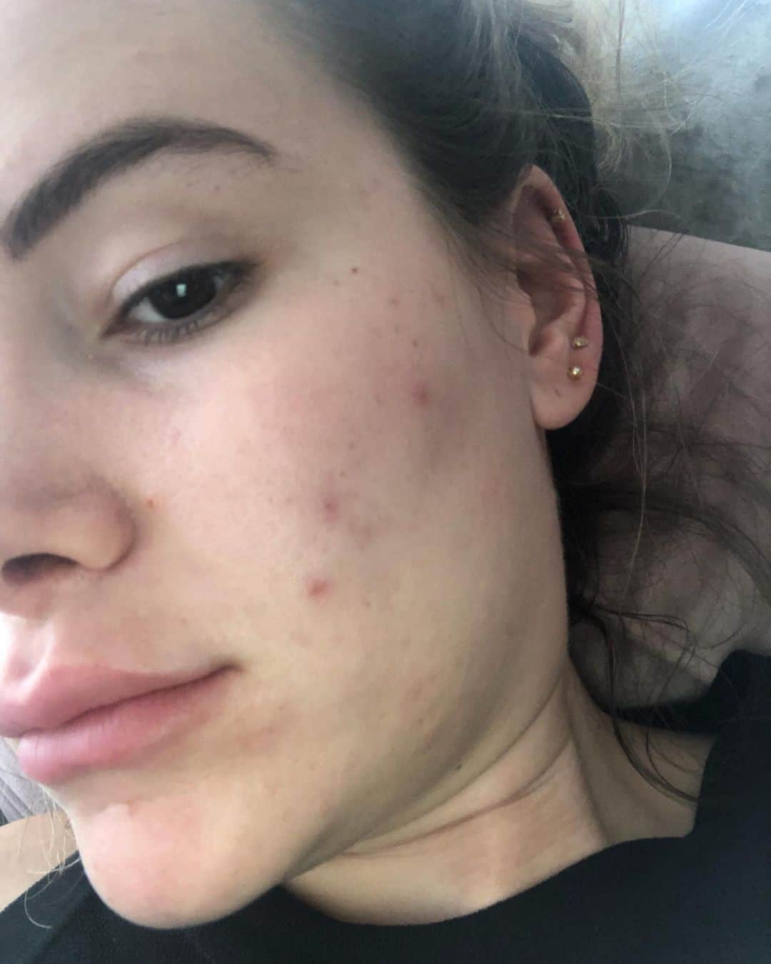 ジョージア・コウソウロウさんのインスタグラム写真 - (ジョージア・コウソウロウInstagram)「Prob the most honest post I have ever done & prob the worst pics Iv ever posted .. I don’t even know how to open up fully  as I have got so good at hiding my emotions but I’ll try.. Being apart of sink or swim has honestly taught me so much & im so thankful for the opportunity, I want to thank my team & the production team @twofourgroup & @channel4 who were AMAZING ❤️ I feel like Iv been on a lIttle journey ..it just all got abit to much.. this was my first time in 5 years I realised I needed some Down time! The pressure of this massive challenge brought up so many emotions & so much anxiety that I hid and never dealt with over the last few years .. I don’t know why but it did . I was determined to not give up and trained for 5/6 weeks as I really didn’t want to let anyone down.. my team , the production & the fact it’s for @su2cuk  Every day i would find myself crying , comfort eating & I just didn’t want to leave the house.. all I wanted to do was stay at home with monkey. I kept trying to be positive and happy but I literally couldn’t . honestly looking back now , I don’t even know who I was .. I was in denial thinking I was ok when I wasn’t! 🤦🏼‍♀️ sometimes you have to be honest with yourself & sometimes you have to put yourself first even if it’s scary!.. now I am so glad I did as I’m in such a clearer mind space .. my thinking is so different & im now speaking to my beautiful Counciller weekly!  My advice to anyone is .. you can fake a smile for only so long but BE HONEST with yourself & please talk about your feelings .. don’t bottle them up & wait untill you burst ! It’s ok to admit your not ok .we are all human and all go through things in life ❤️ ❤️ Thank you to my @tommy_mallet & My family for being there . I’m so grateful .」8月28日 6時16分 - georgiakousoulou