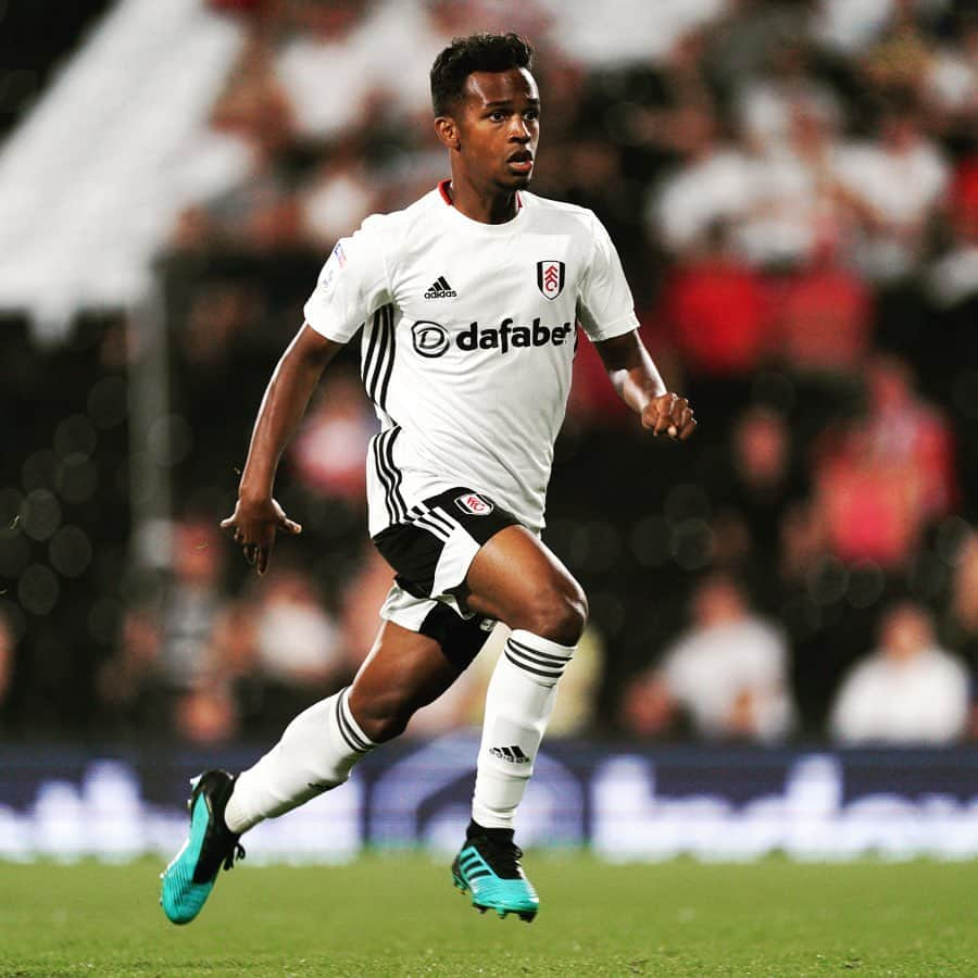 フラムFCさんのインスタグラム写真 - (フラムFCInstagram)「Valuable minutes. Valuable experience. #FFC」8月28日 7時07分 - fulhamfc