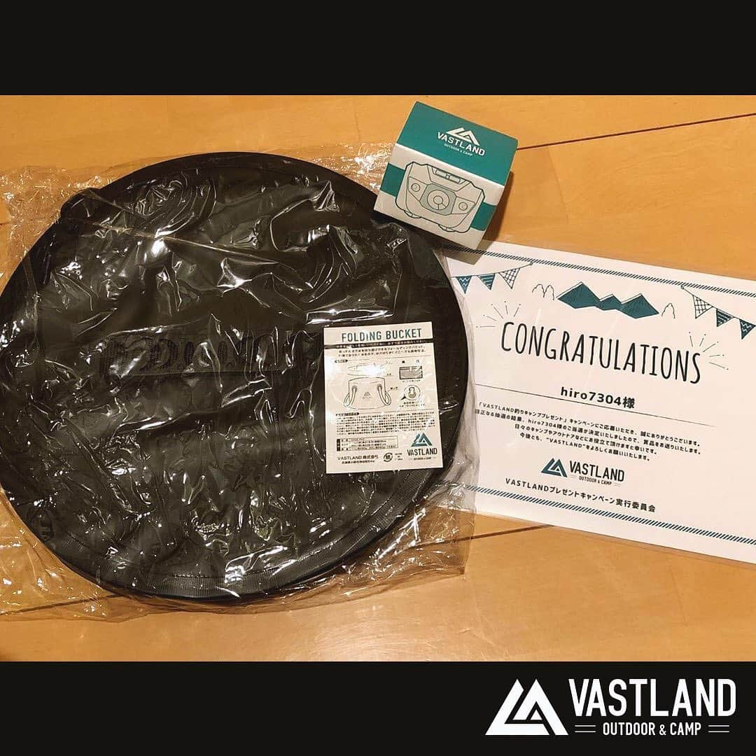 VASTLANDさんのインスタグラム写真 - (VASTLANDInstagram)「【VASTLAND×REPOST】 . .. 皆様は折りたたみバケツって使ったことありますか？😎 . キャンプのみならず釣りでも是非使って頂きたいです👍👍👍 . 季節の変わり目にVASTLANDグッズで"食欲の秋"ならぬ"釣りの秋"なんて如何でしょうか？🍁 . 釣りをするにも快適な気候になってまいりました🎣 . 皆様からの"〇〇の秋"もVASTLANDリポートで教えて頂きましたら幸いです🏕 . .. Photo by  @hiro7304 様 . この度は投稿頂きまして誠にありがとうございました🌈 . .. VASTLAND公式アカウントでのリポスト希望の方は【#VASTLANDリポート】を付けてVASTLAND製品をご投稿ください！ . .. ・掲載ギア・ #ヘッドライト #折りたたみバケツ . .. ▲▽掲載ギアはプロフィールのリンク（ @vastland.jp )もしくは、画像をタップしてチェック！▽▲ . .. ※コメントやDMに返信できない場合がございますので、製品やサポートに関するお問い合わせは、弊社問い合わせフォームからよろしくお願いします。 . .. #VASTLAND #ヴァストランド #テント  #キャンプ #camp #camping #キャンプ好きな人と繋がりたい #キャンプギア #キャンプ道具 #キャンプ用品 #ソロキャンプ #デイキャンプ #ファミリーキャンプ #ファミキャン #グルキャン #ソロキャン #オートキャンプ #キャンプ女子 #キャンプ初心者 #キャンパー #キャンプ好き #アウトドア #アウトドアギア #アウトドア用品」8月28日 17時14分 - vastland.jp