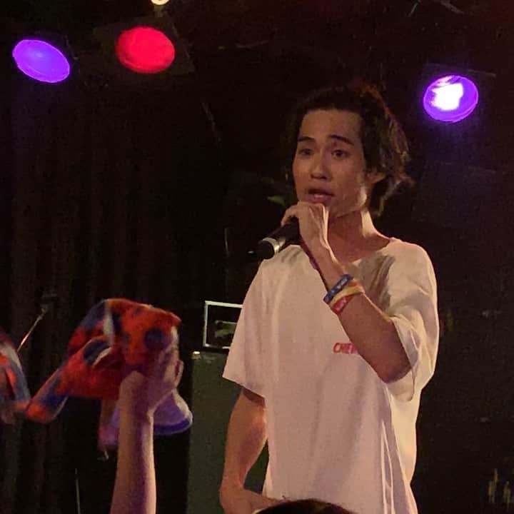 岩義人のインスタグラム：「上げろ上げろ #いったれ #岩義人  #singer」