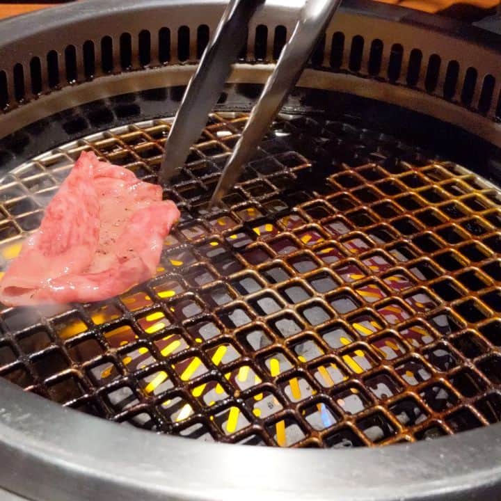 本田直之のインスタグラム：「Yoroniku  Wagyu Fire」