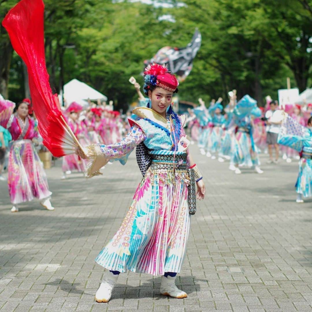 The Japan Timesさんのインスタグラム写真 - (The Japan TimesInstagram)「In August, the streets of Japan are filled with the sounds of music and dance. In Tokyo, one of the monster events is the Harajuku Omotesando Genki-sai Super Yosakoi, for which dozens of teams gather to perform on streets and stages in the famous shopping district. This year, 110 teams hailing from all over Japan and around the world competed in annual event, held on Aug. 24-25. 📸: Ryusei Takahashi @ryuseitakahashi217 and Mark Thompson @guchagucha . . . . . . #Japan #Tokyo #Harajuku #Omotesando #Yosakoi #SuperYosakoi #dance #travel #japantravel #japantimes #日本 #東京 #原宿 #表参道 #よさこい #ダンス #祭り #よさこい祭り #スーパーよさこい #旅行 #撮影 #ジャパンタイムズ #💃🏻」8月28日 18時25分 - thejapantimes