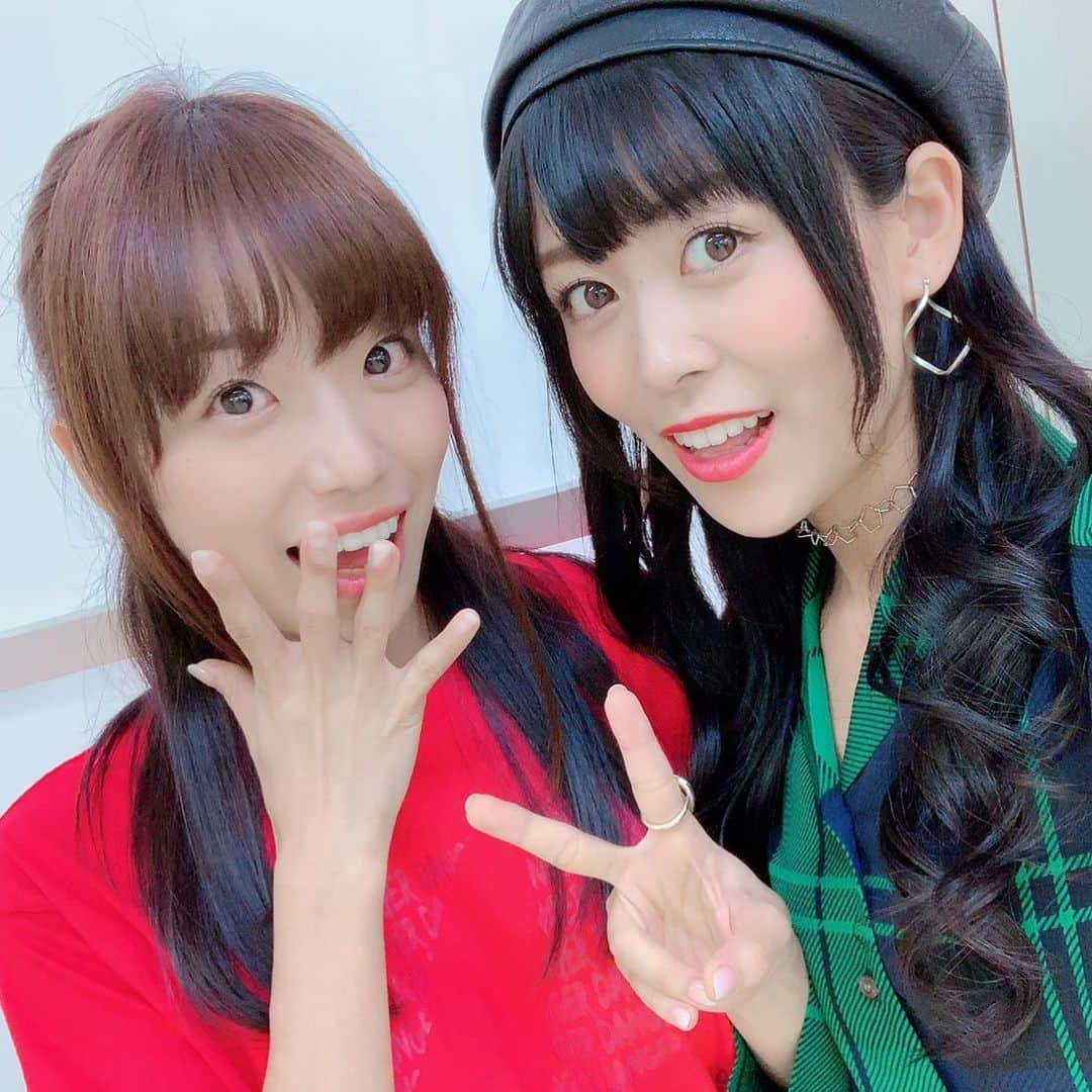 富田麻帆さんのインスタグラム写真 - (富田麻帆Instagram)「#まほあい 赤と緑 2人でクリスマスカラー。笑」8月28日 9時43分 - maho_tomita6261