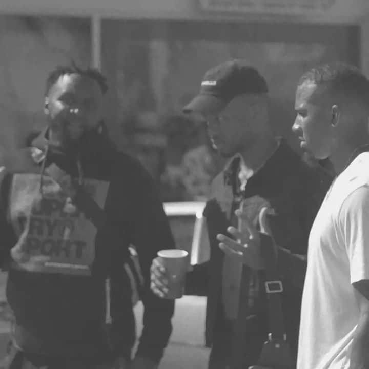 デイミアン・リラードのインスタグラム：「#Dre Grant Music Video OUT NOW!!! Link in my bio. Featuring @brookfieldduece  #DameDOLLA #FrontPageMusic #BIGDOLLA」