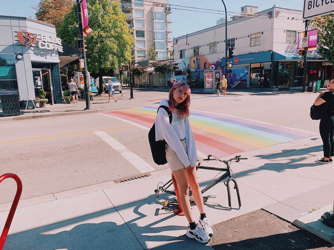 SHIZUKAのインスタグラム：「🌈🌈🌈 #vancouver #vancouvertrip #バンクーバー旅行 #バンクーバー観光」