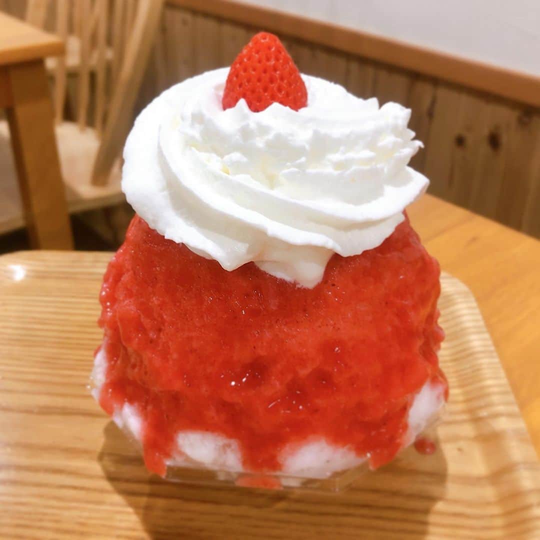 栗山夢衣のグルメインスタ