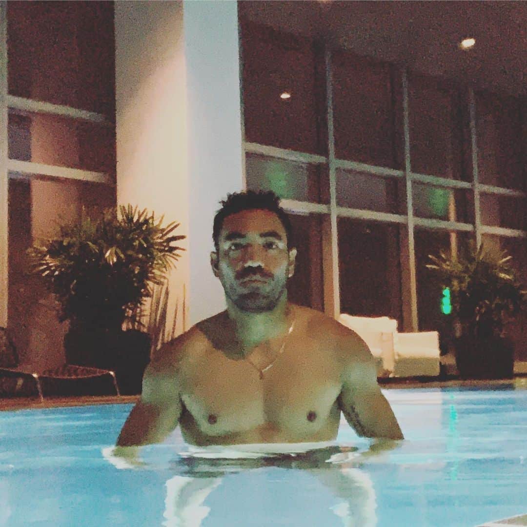 マルコ・ファビアンのインスタグラム：「Gracias a Dios que no se escucha lo que pienso... 🎶🎵」