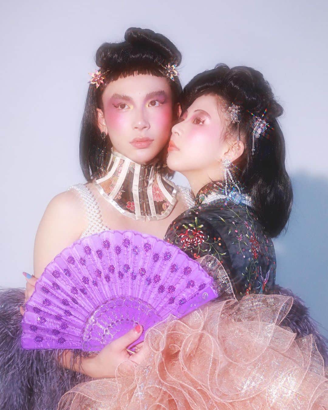 Shun Watanabeのインスタグラム：「🐉🏮TAKE IT FROM A QUEEN 🏮🐉@voguegirljapan EP2 featuring YOSHIAKI and MICHI👯‍♀️ MC and Styling  ANA DIAMONDCLASS, PIÑA NIÑA @queenpinanina  MODEL: Yoshiaki @yooshiakiii  Michi @mi0306chi  Wearing @marcjacobs  @undercover_lab  @nicopanda @sometimes_store @officekiko @klosetdesign  VIDEO DIRECTOR: ATSUKI ITO @atsukiito_  VIDEOGRAPHER: MASAMI SANO @ggsanoo  STILL PHOTOGRAPHER: BUNGO TSUCHIYA @bun5o  VIDEOGRAPHER: YUICHIRO SENDA VIDEO EFFECT: HAZUKI @hazukic_c  AUDIO: SHUMPEI ARAI CREATIVE DIRECTION: SHUN WATANABE  STYLING: ANA DIAMONDCLASS HAIR : TOMOKO SATO @Tomochi hin111111 MAKEUP : HARUKA TAZAKI  @harukadebeau  NAIL: MOEKO NAKAMURA @xmxonxax  CREATIVE SUPERVISOR: GEN ARAI @genarai  DESIGN: SHINO OKAWARA WRITER: TOMOMI HATA PRODUCER: SHINJI ONISHI CREATIVE PRODUCER: MAKIKO KAWAGOE 谢谢  #camp #voguegirljapan #yoshiaki #michi #johngalliano #dragqueen」