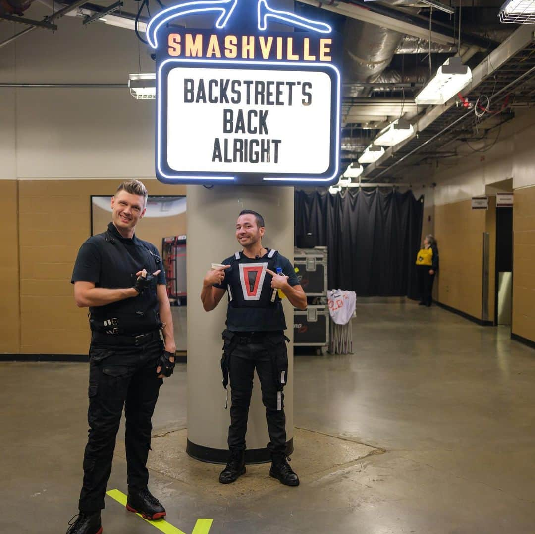 ニック・カーターさんのインスタグラム写真 - (ニック・カーターInstagram)「#smashville it felt SO good to be back. See you soon ❤️ #bsbnsh #dnaworldtour  @shaggs」8月28日 15時18分 - nickcarter