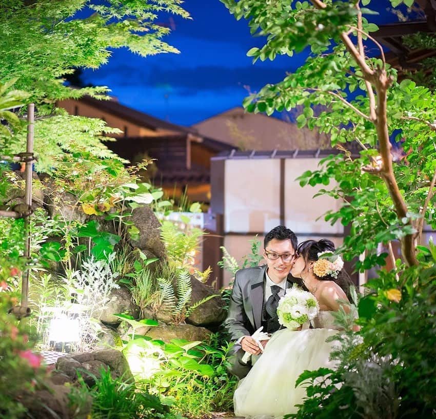 KIYOMIZU京都東山 公式さんのインスタグラム写真 - (KIYOMIZU京都東山 公式Instagram)「@kiyomizu_kyoto_higashiyama をフォローして、 『#kiyomizu京都東山』 『#kiyomizu花嫁』 『#スタイルズ花嫁』 をつけて投稿してくださいね＊ . 季節の彩りを感じていただける庭園** 京都らしい伝統と風情に包まれた和の空間で おふたりだけの特別な思い出を残しませんか？ . ---------------------- . ▼ブライダルフェアの予約は インスタのTOPからcheck⚐ ＞＞＞ @kiyomizu_kyoto_higashiyama. #スタイルズ花嫁 #dress #kyoto #kiyomizu #wedding #weddingdress #ウェディングドレス #ウェディングレポ #チャペル #ブライダルフェア #プレ花嫁 #卒花 #披露宴 #日本中のプレ花嫁さんと繋がりたい #結婚式 #結婚式場 #結婚式準備 #京都 #京都花嫁#関西花嫁  #marryxoxo #Dressy花嫁 #maricuru #maricuru卒花アンバサダー #和装 #庭園」8月28日 16時59分 - kiyomizu_kyoto_higashiyama