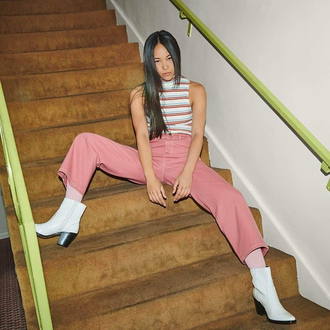 American Apparelさんのインスタグラム写真 - (American ApparelInstagram)「Layer the Star White 90s Stripe Bodysuit with our new Crop Carpenter Jean. Get the look.」8月29日 3時00分 - americanapparel