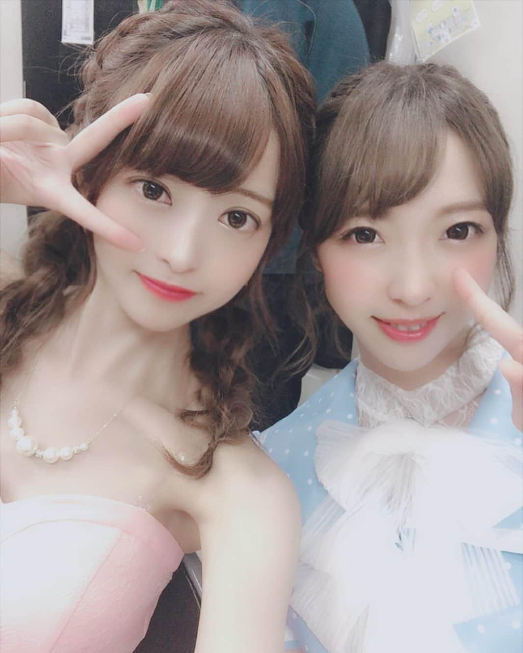 桜もこさんのインスタグラム写真 - (桜もこInstagram)「楽演祭ありがとうございます💓  戸田真琴さんと自由かなでさんとパシャリ🐰✨ とても皆さんキラキラ😊❣️ そして たくさんたくさん ありがとうございます🌸🌸🌸 感謝‼️ #楽演祭 #初 #happy #ありがとうございます #💓」8月29日 3時47分 - mokochan319