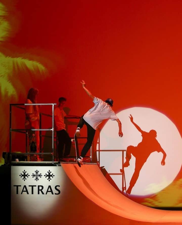 のインスタグラム：「⁠Tatras SS20 "Lies & Truth" Paris Fashion Week starring @skatemosss @becker_dunn & @tylerjeremy__⁠ Three talents from @berrics ⁠ #TatrasOfficial #SS20 #TatrasPeople⁠ ____⁠ #berrics #tatras #halfpipe #parisfashionweek #pfw #paris #skateboarding #berrics #skating」