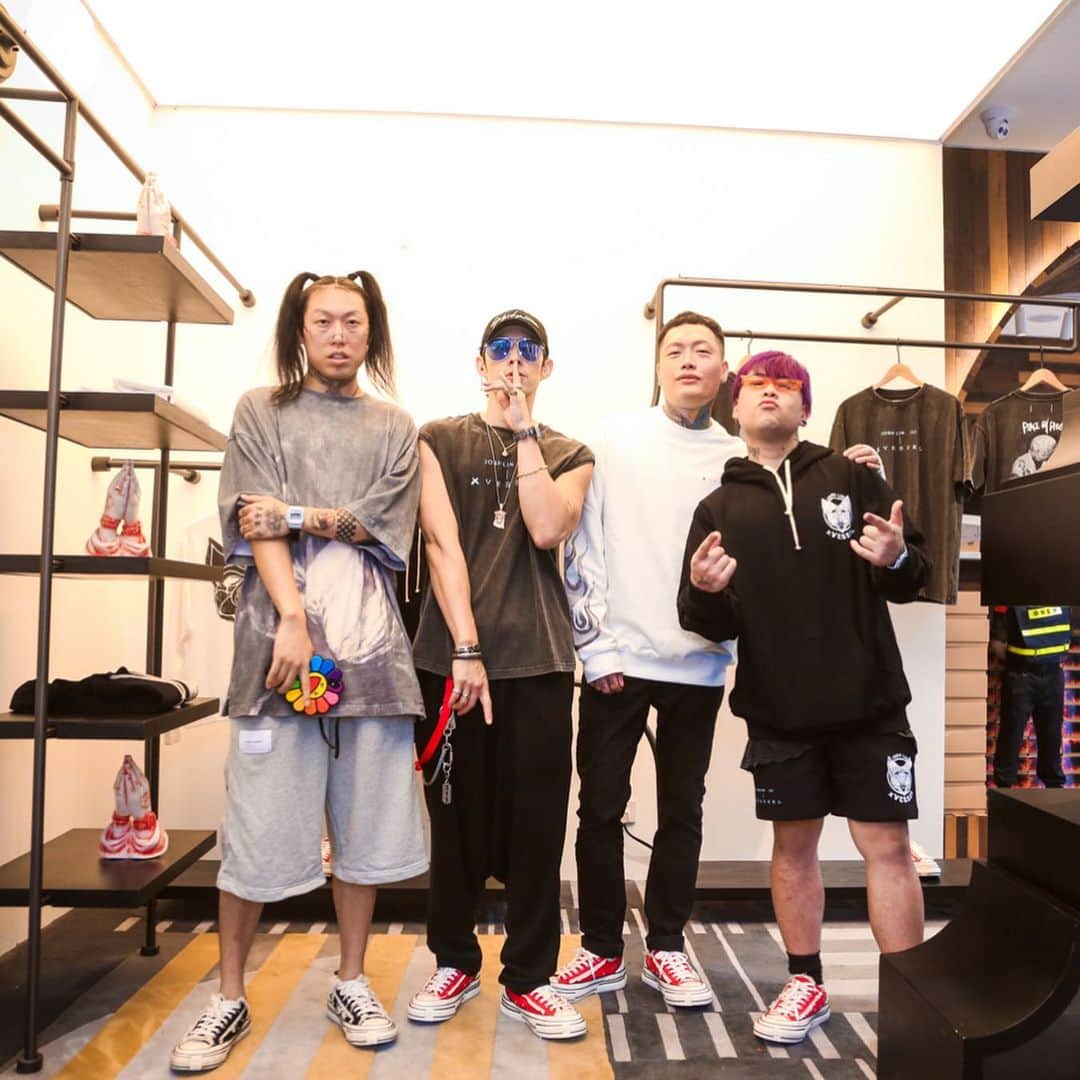 呉建豪のインスタグラム：「Thanks to everyone who came to support 💥👊☮ @xvessel_official @joshlintattoo @knowknow53 @psy.p1026 感恩大家的支持 #街頭F4 #blessingsonblessings #Godisgood」