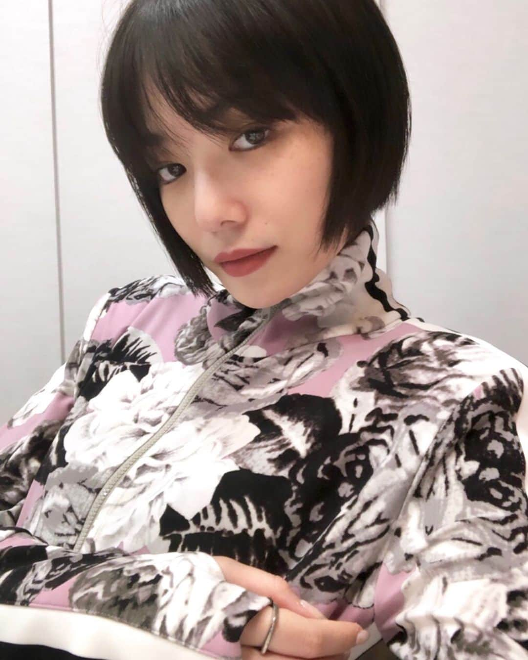 Mikako さんのインスタグラム写真 - (Mikako Instagram)「😏」8月28日 19時21分 - mikako_faky