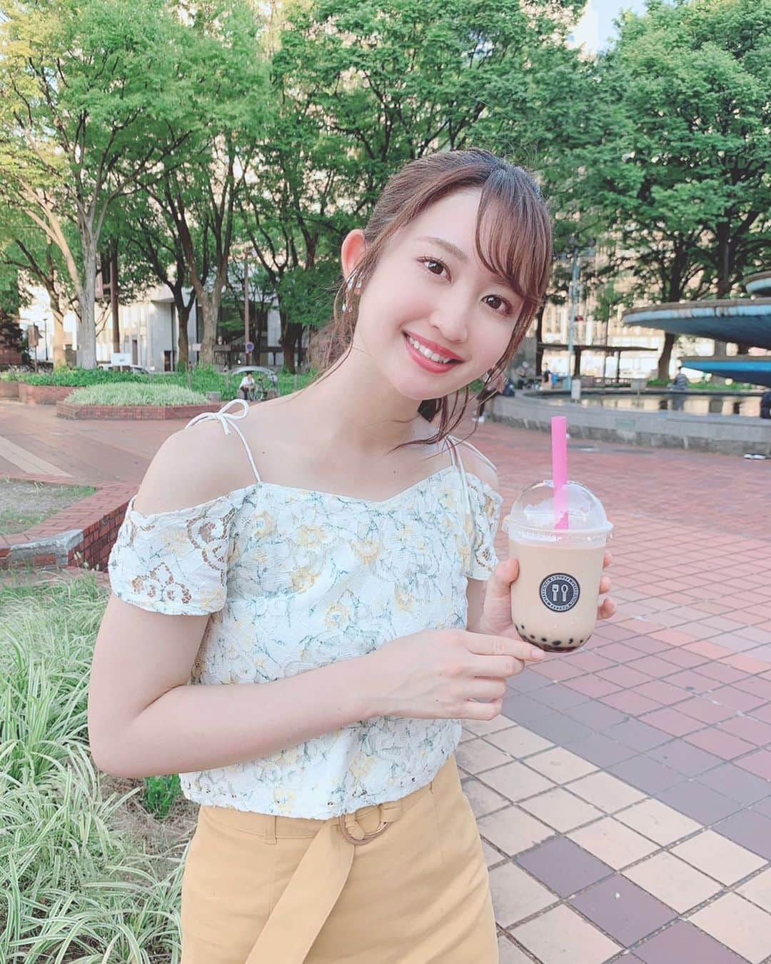 沢井里奈さんのインスタグラム写真 - (沢井里奈Instagram)「♡ . BON CAFE☕️💕💕 タピオカほんと好き🥤🌸 . . #さわーコーデ 👗🌼💕💕 clothes♡ #mercuryduo . #boncafe #tapioka #tapiokamilktea #cafe #instafood #ootd #coordinate #fashion #instafashion #makeup #instagood #instagramjapan #japanesegirl #girls #ボンカフェ #タピオカ #タピオカミルクティー #カフェ #栄カフェ #名古屋カフェ #カフェ巡り #さわーカフェ巡り #沢井里奈」8月28日 19時25分 - sawairina