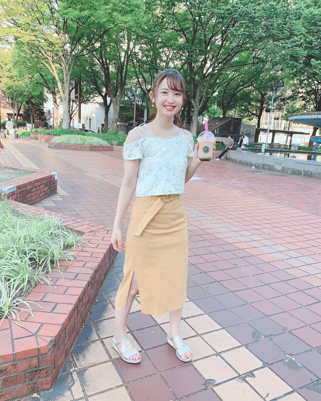 沢井里奈さんのインスタグラム写真 - (沢井里奈Instagram)「♡ . BON CAFE☕️💕💕 タピオカほんと好き🥤🌸 . . #さわーコーデ 👗🌼💕💕 clothes♡ #mercuryduo . #boncafe #tapioka #tapiokamilktea #cafe #instafood #ootd #coordinate #fashion #instafashion #makeup #instagood #instagramjapan #japanesegirl #girls #ボンカフェ #タピオカ #タピオカミルクティー #カフェ #栄カフェ #名古屋カフェ #カフェ巡り #さわーカフェ巡り #沢井里奈」8月28日 19時25分 - sawairina