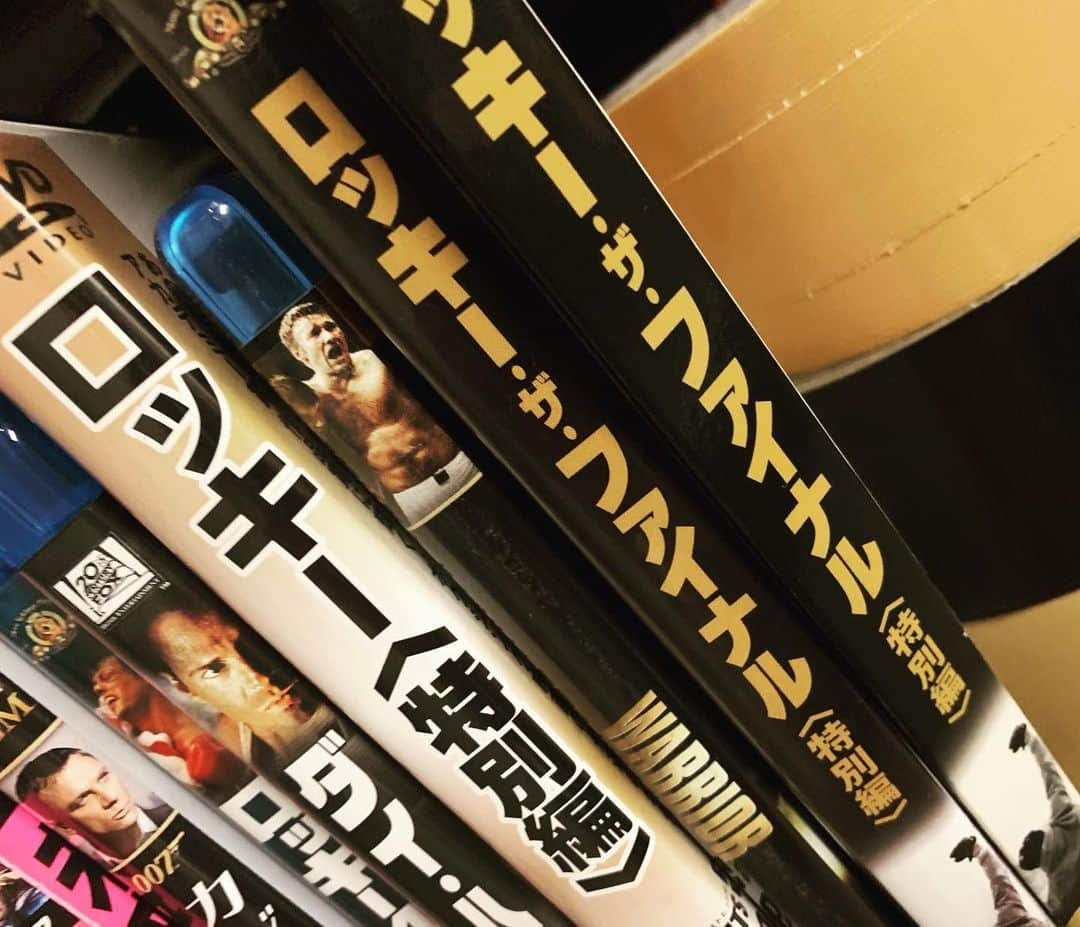 赤楚衛二さんのインスタグラム写真 - (赤楚衛二Instagram)「#rocky  #ロッキー #シルヴェスタースタローン  #sylversterstallone  #ロッキーバルボア #rockybalboa  #筋肉 #筋トレ #muscle #プロテイン #protein」8月28日 19時36分 - akasoeiji