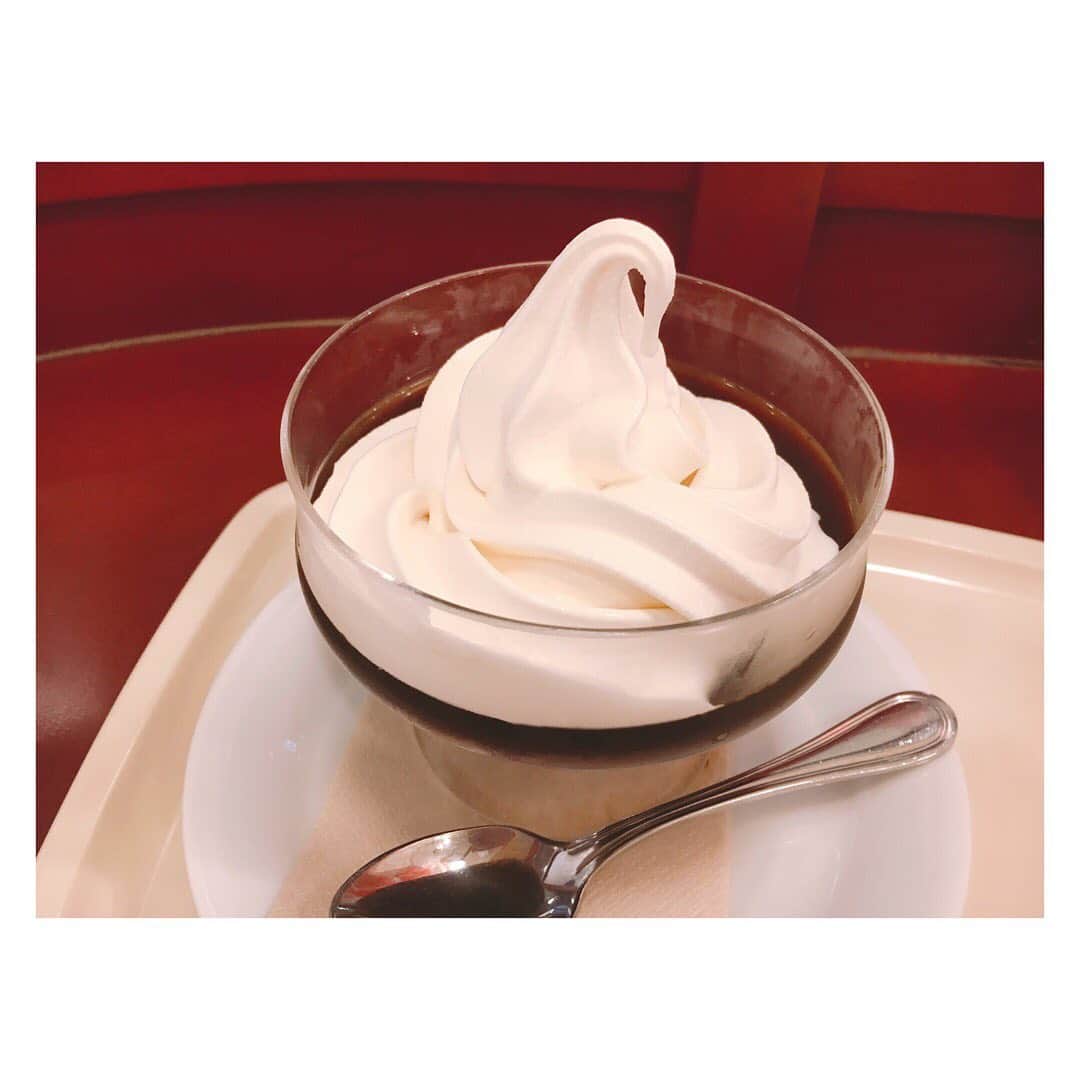 福田沙紀さんのインスタグラム写真 - (福田沙紀Instagram)「ソフトクリーム美味しすぎる件。(*´ω｀*) ソフトクリームにハマる2019年の8月末。  美味しさ、コスパ、最高。」8月28日 20時19分 - sakifukuda_official