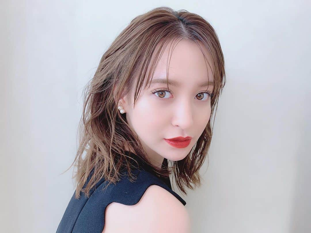 野崎萌香さんのインスタグラム写真 - (野崎萌香Instagram)「最近、ウェットヘアも好き👁」8月28日 20時46分 - moeka_nozaki