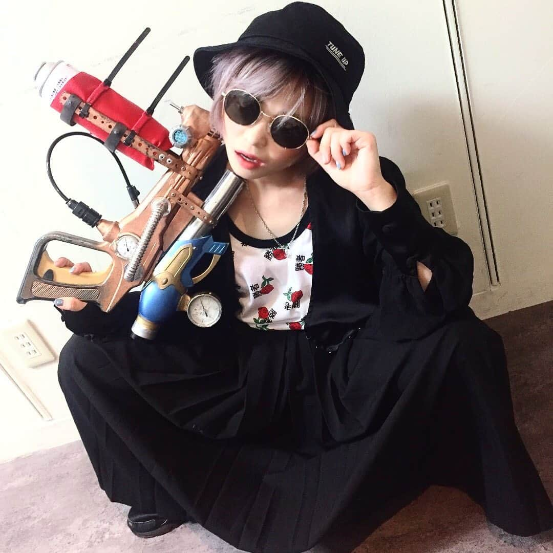 胡桃そらさんのインスタグラム写真 - (胡桃そらInstagram)「ヤバくなーい #まんじ #卍」8月28日 21時48分 - sora__kurumi